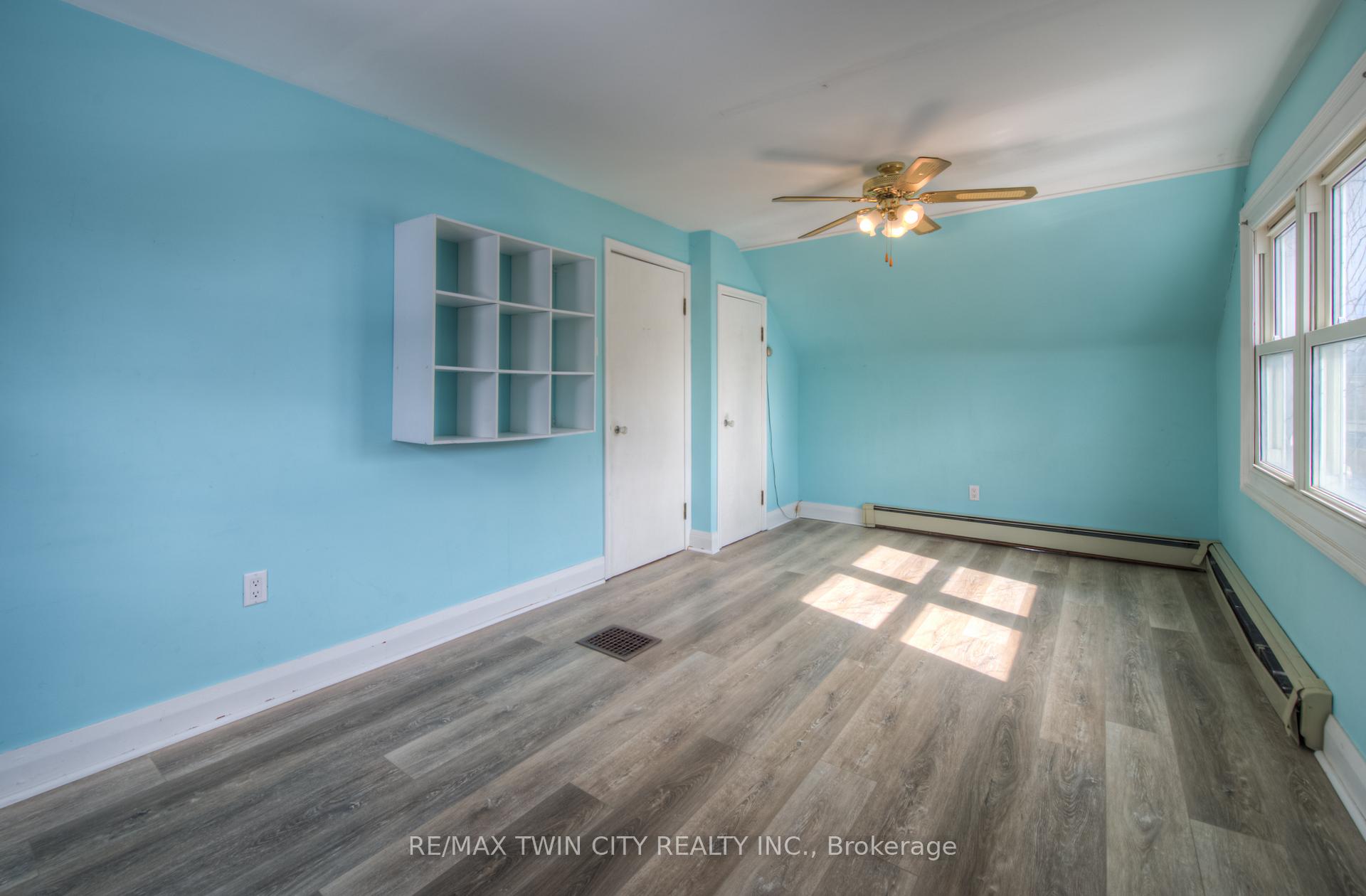 Photo 17 of 301 Highland Road E, Kitchener — HOMEH