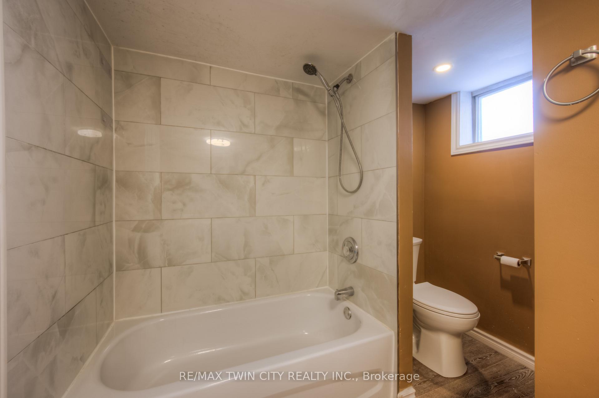 Photo 30 of 301 Highland Road E, Kitchener — HOMEH