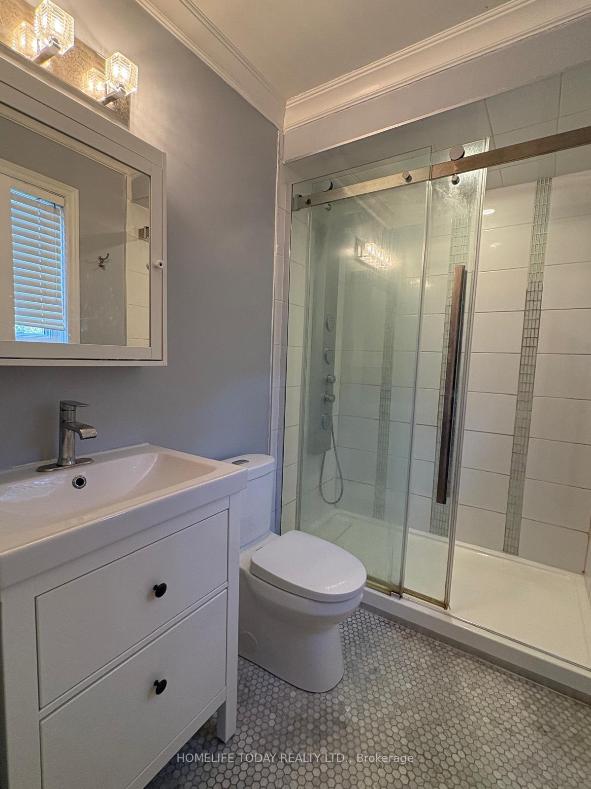 Photo 10 of 39 Park Place Drive, Markham, Greensborough — HOMEH