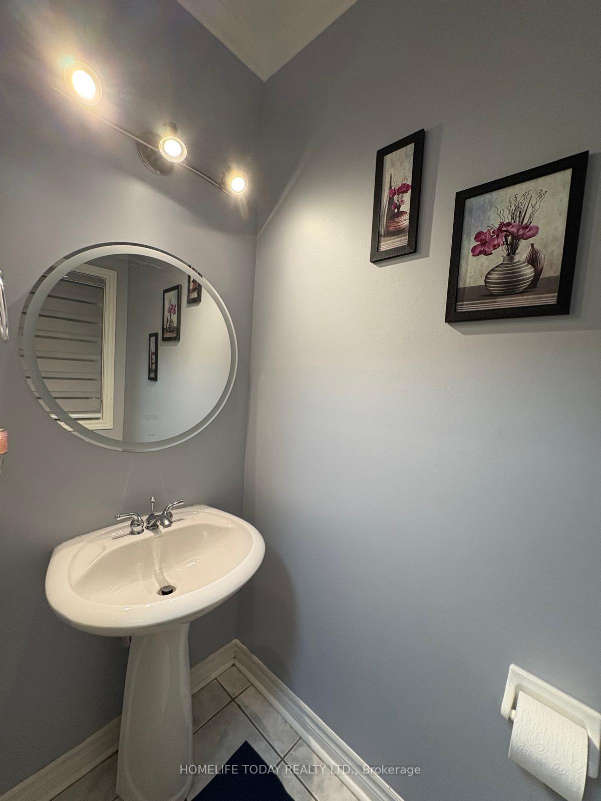 Photo 11 of 39 Park Place Drive, Markham, Greensborough — HOMEH