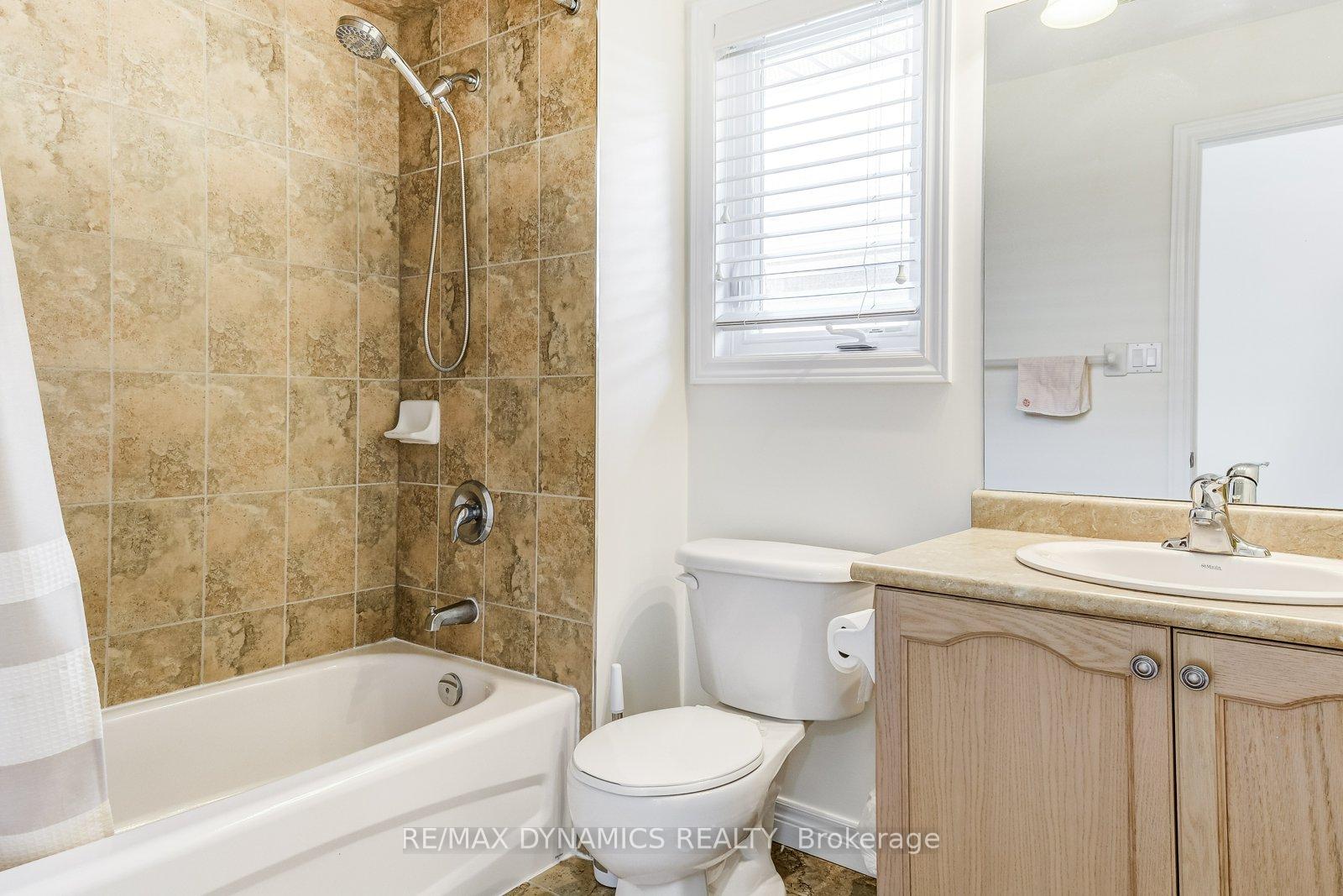 Photo 21 of 125 Assisi Street, Hamilton, Broughton — HOMEH