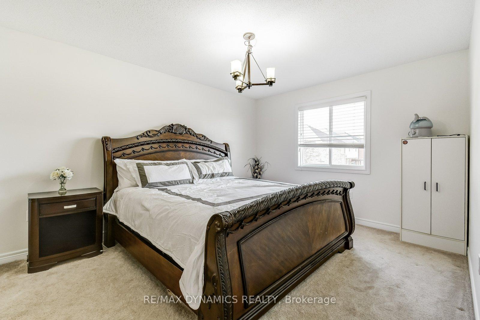 Photo 33 of 125 Assisi Street, Hamilton, Broughton — HOMEH
