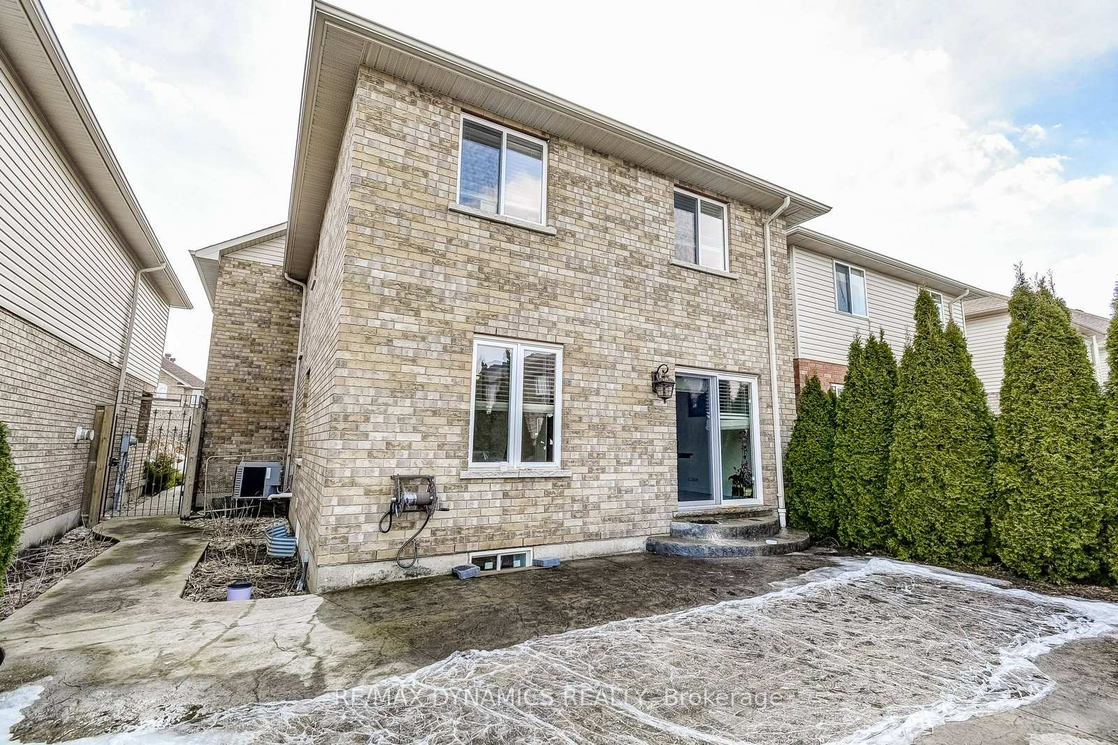 Photo 39 of 125 Assisi Street, Hamilton, Broughton — HOMEH
