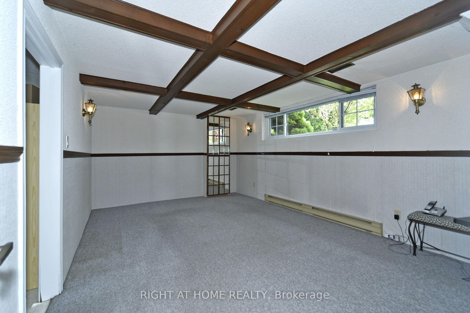 Photo 17 of 102 Romfield Circuit, Markham, Royal Orchard — HOMEH