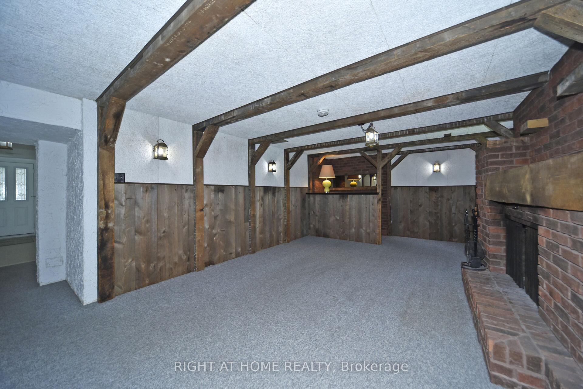 Photo 18 of 102 Romfield Circuit, Markham, Royal Orchard — HOMEH