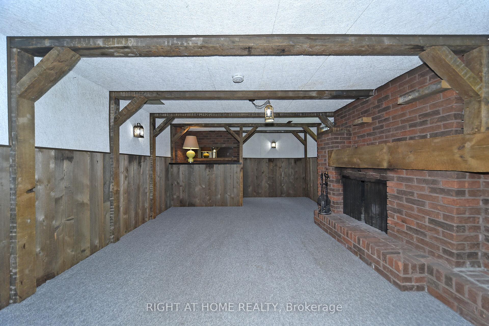 Photo 19 of 102 Romfield Circuit, Markham, Royal Orchard — HOMEH
