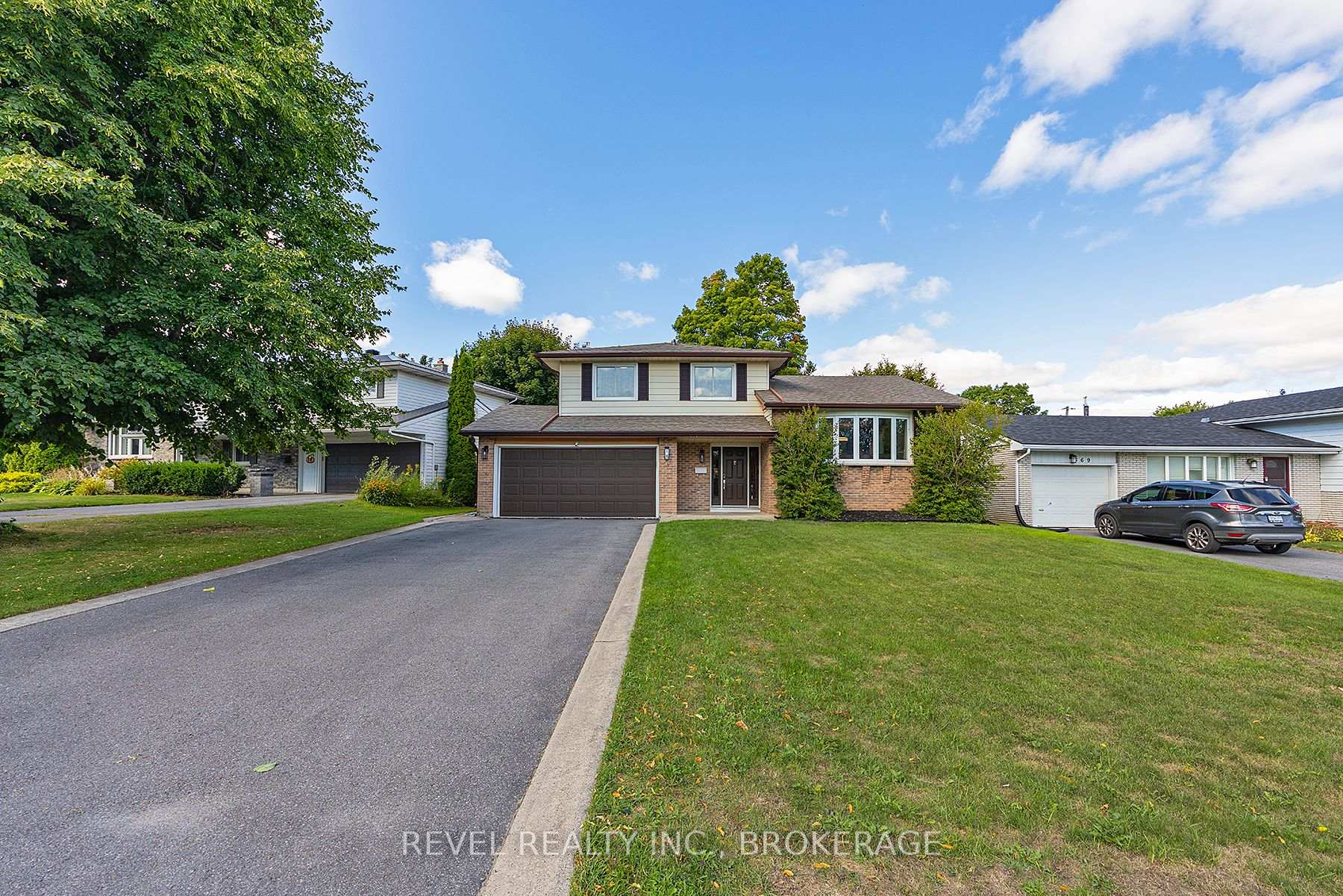 Photo 2 of 367 Carrie Crescent, Kingston, City Southwest — HOMEH