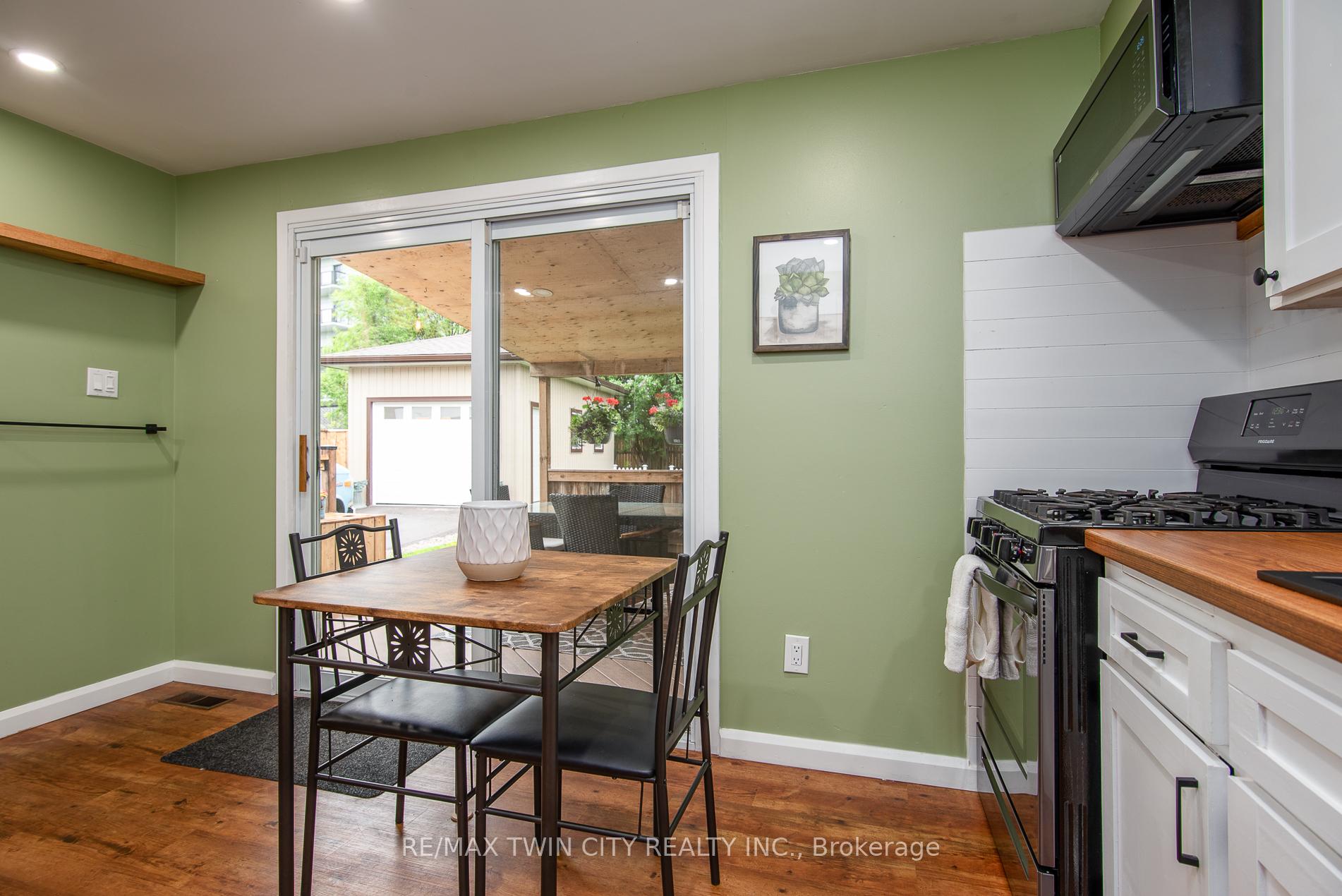 Photo 27 of 109 Selkirk Drive, Kitchener — HOMEH