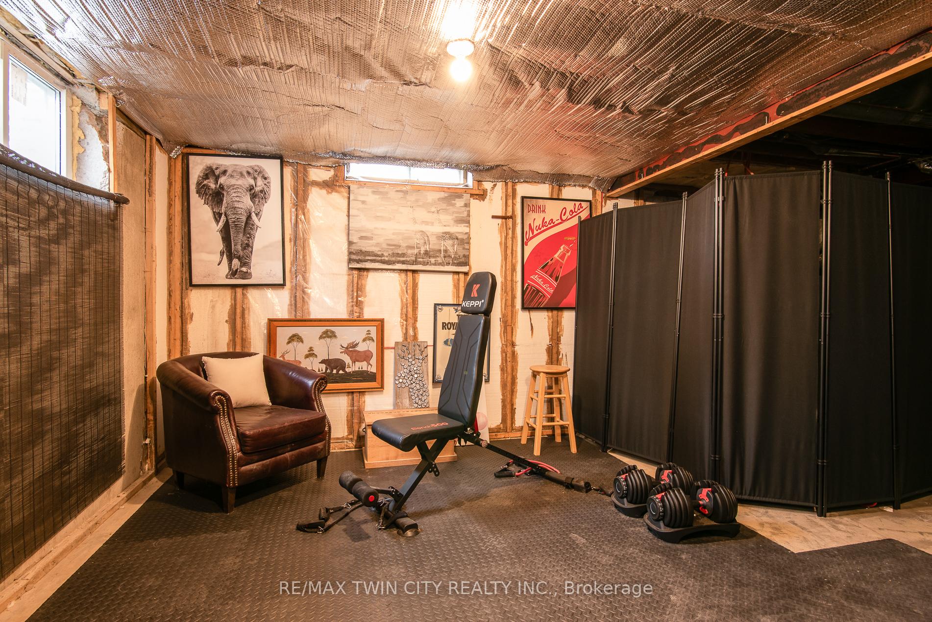 Photo 43 of 109 Selkirk Drive, Kitchener — HOMEH