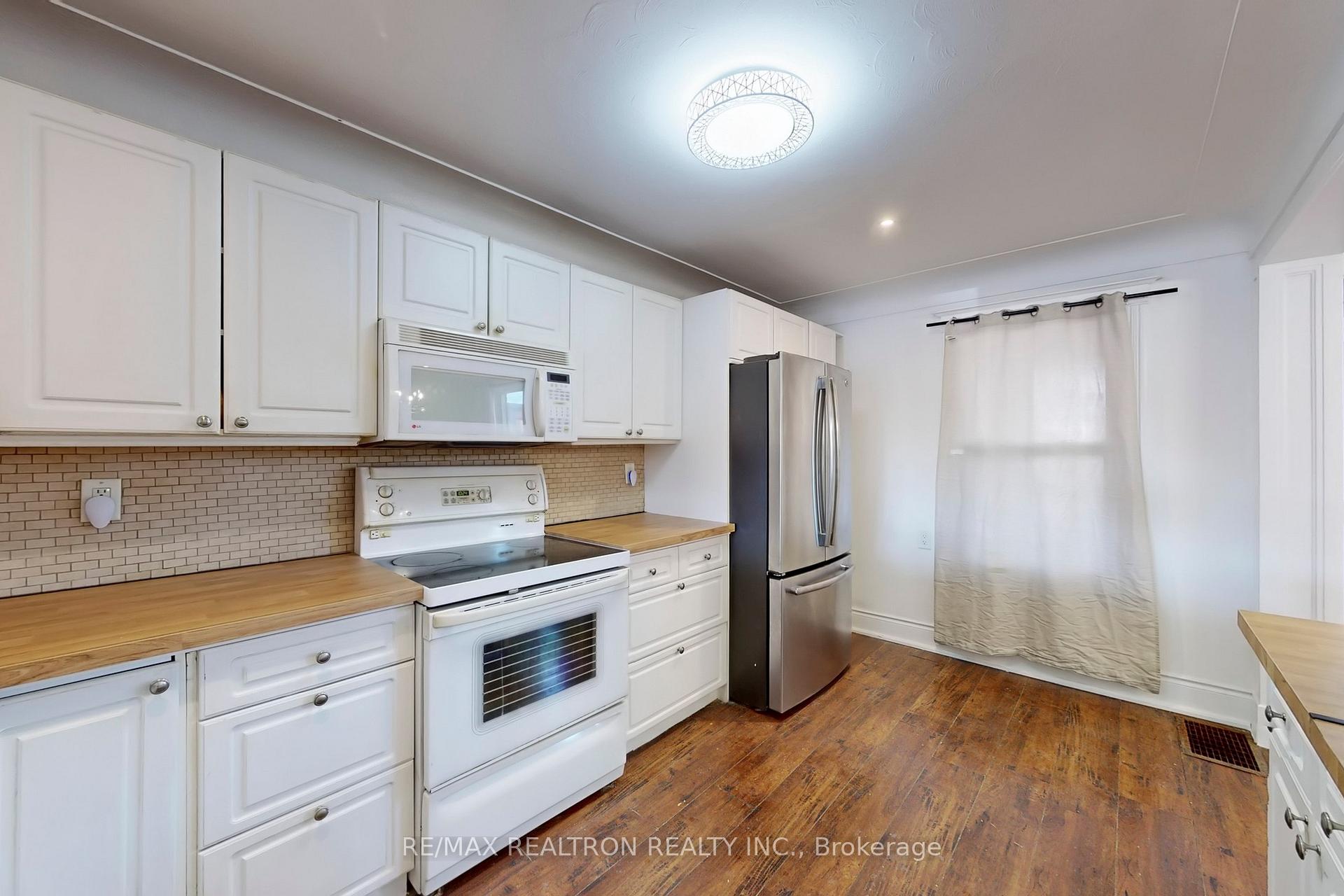 Photo 4 of 135 Birch Avenue, Hamilton, Gibson — HOMEH