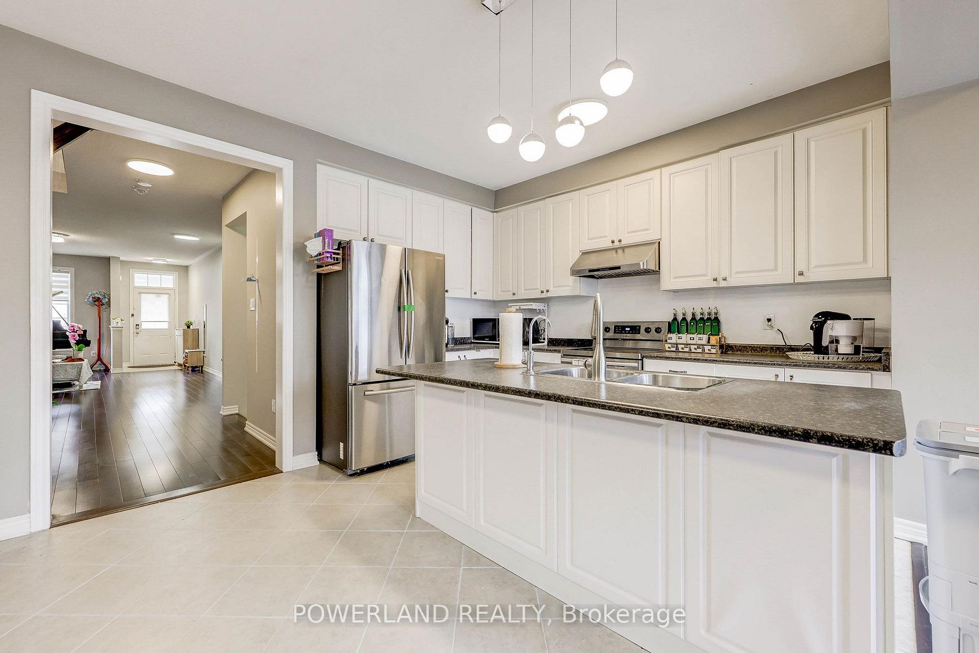Photo 6 of 23 Cherna Avenue S, Markham, Berczy — HOMEH