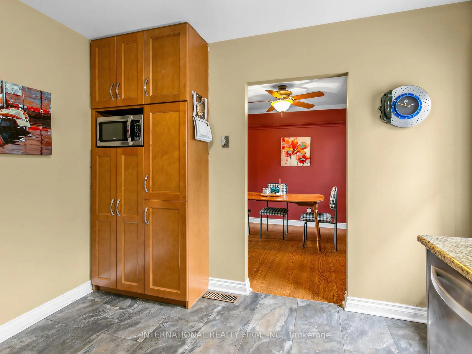 Photo 14 of 5 Castlebar Road, Etobicoke, Stonegate-Queensway — HOMEH