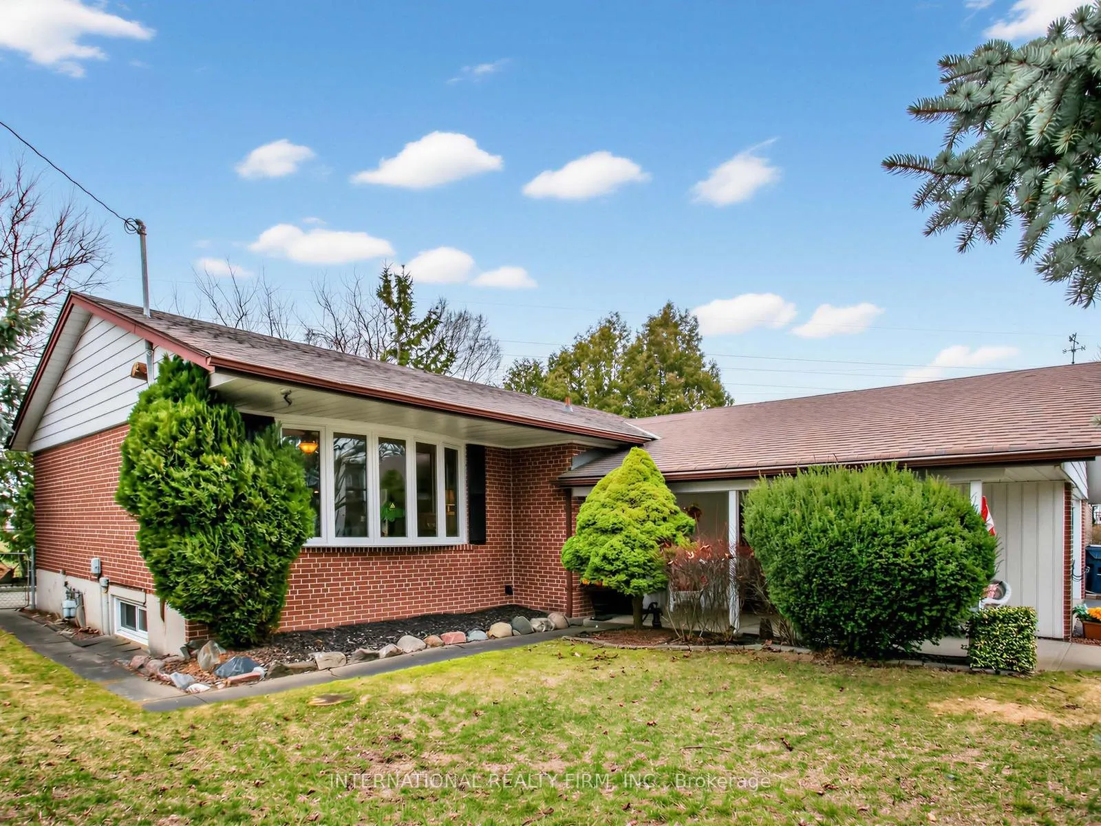 Photo 34 of 5 Castlebar Road, Etobicoke, Stonegate-Queensway — HOMEH