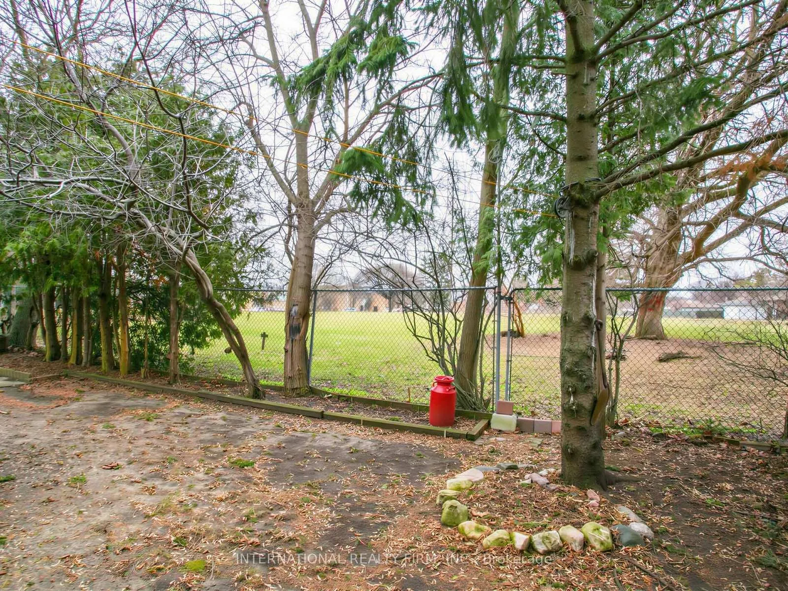 Photo 40 of 5 Castlebar Road, Etobicoke, Stonegate-Queensway — HOMEH