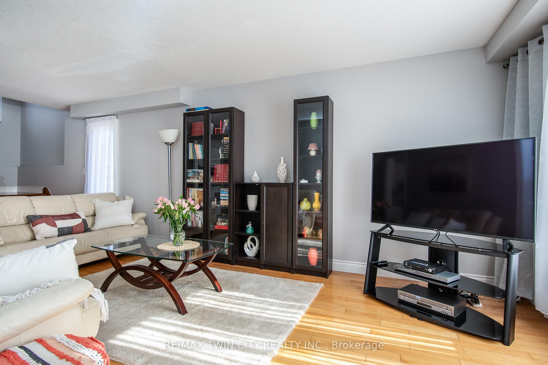 Photo 15 of 111 Cotton Grass Street, Kitchener — HOMEH