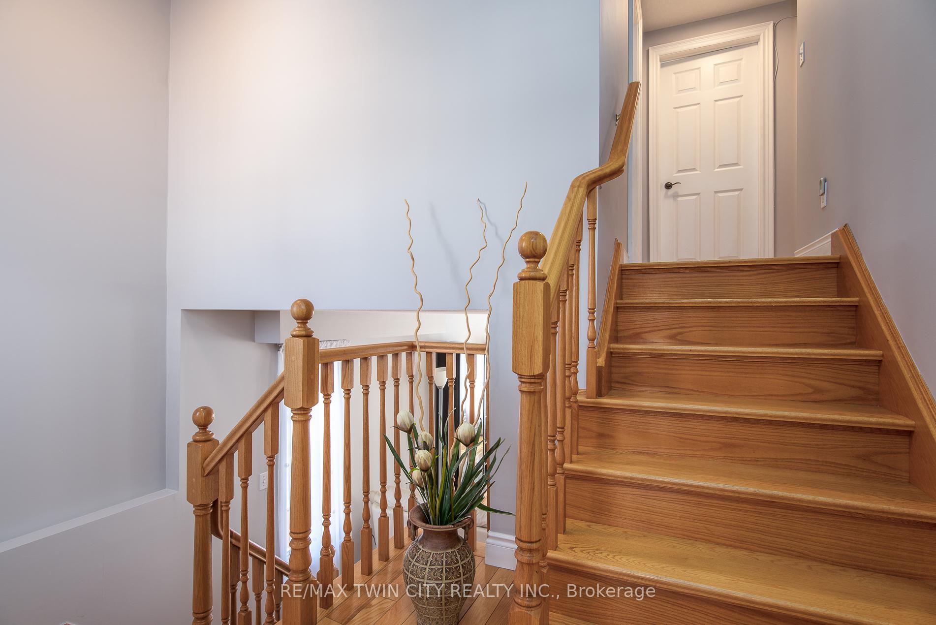 Photo 32 of 111 Cotton Grass Street, Kitchener — HOMEH