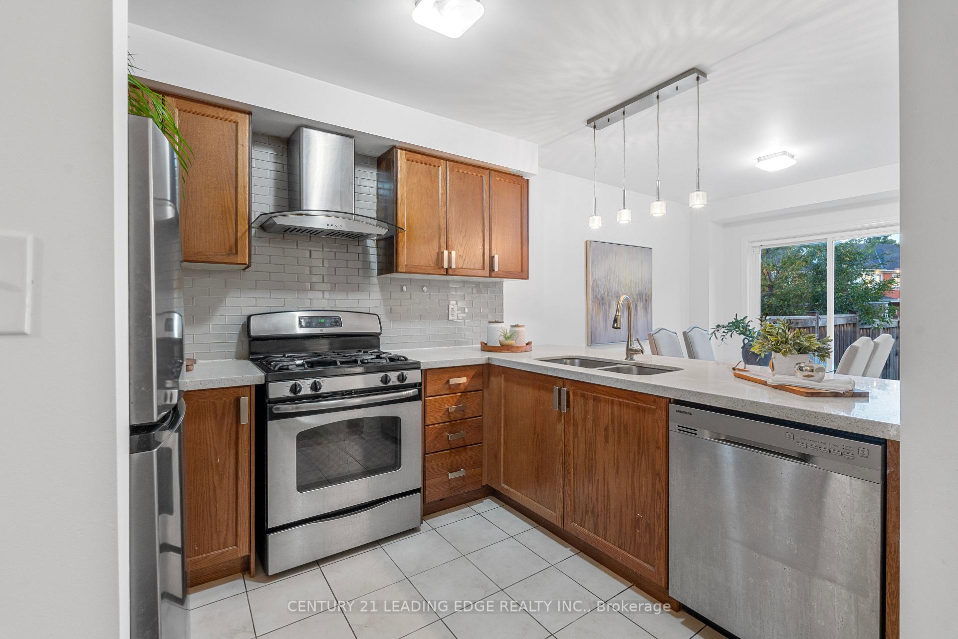 Photo 6 of 1339 Brandon Terrace, Milton, Dempsey — HOMEH