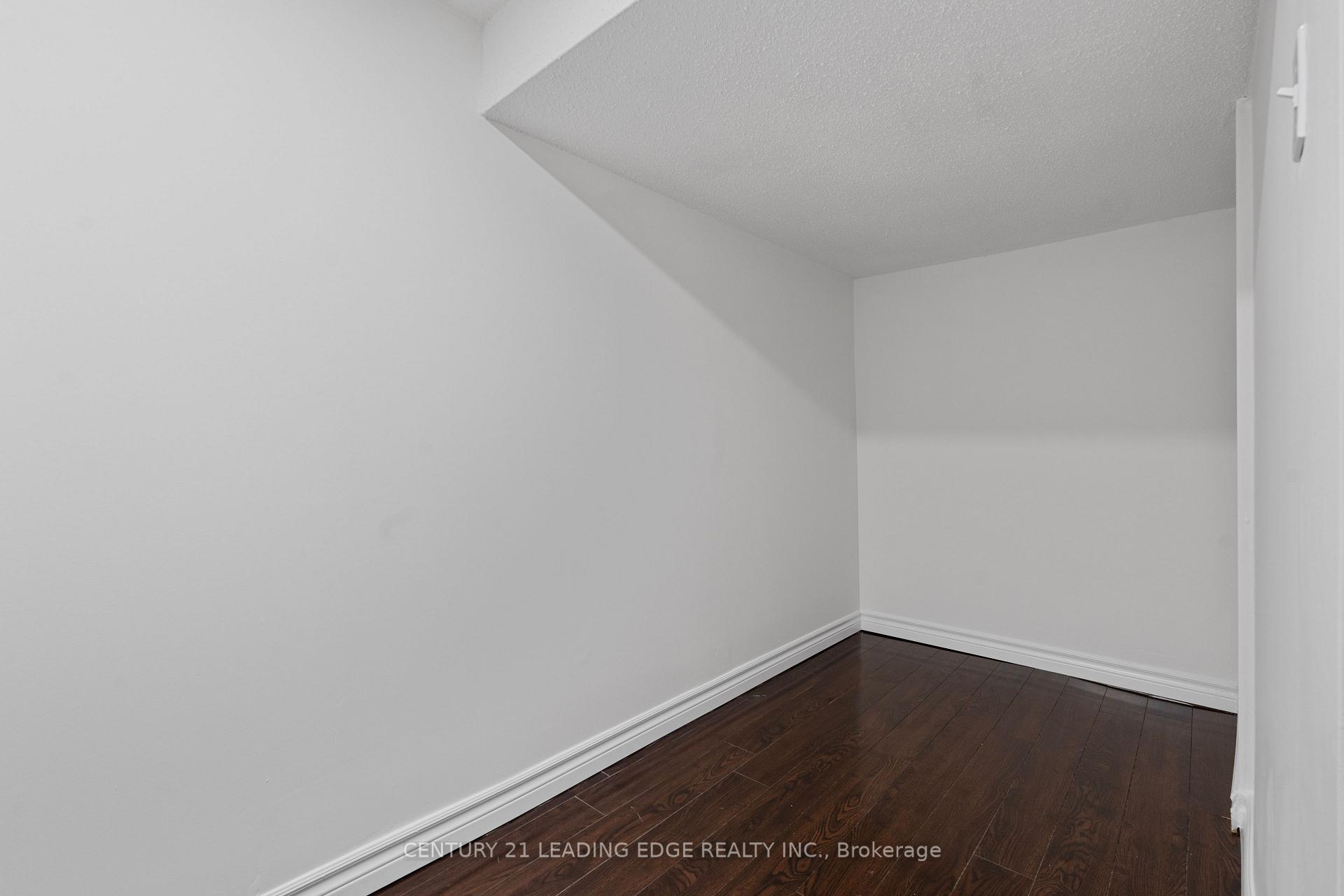 Photo 14 of 1339 Brandon Terrace, Milton, Dempsey — HOMEH