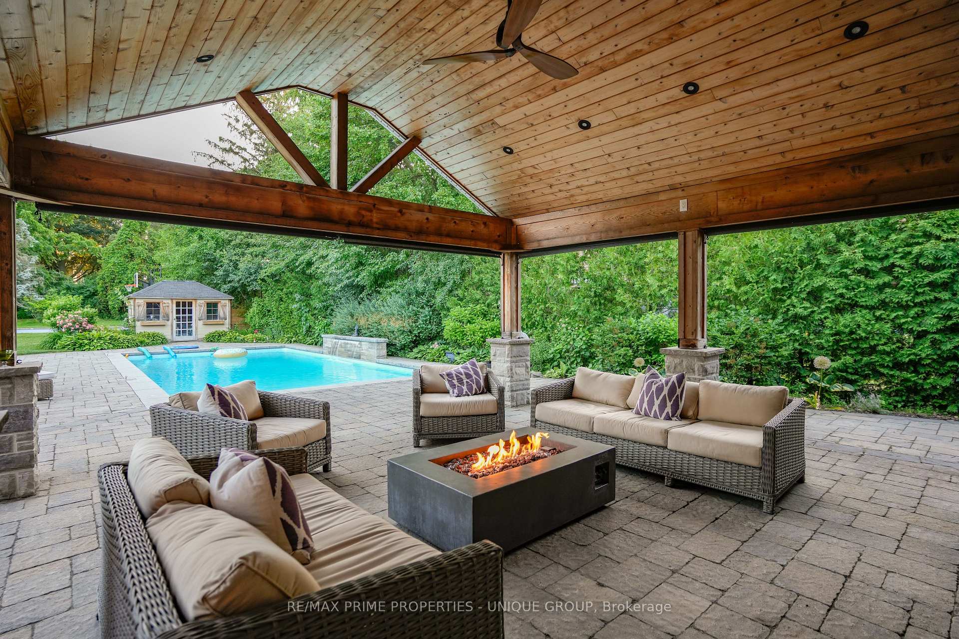 Photo 18 of 20 Thomas Reid Road, Markham, Victoria Square — HOMEH