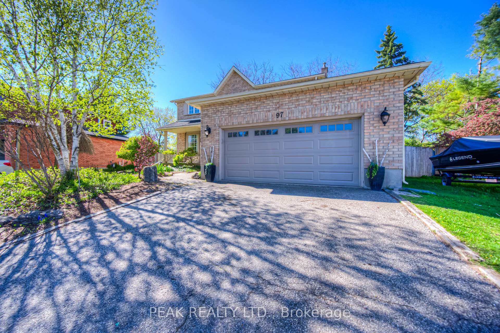 Photo 2 of 97 Rushbrook Drive, Kitchener — HOMEH