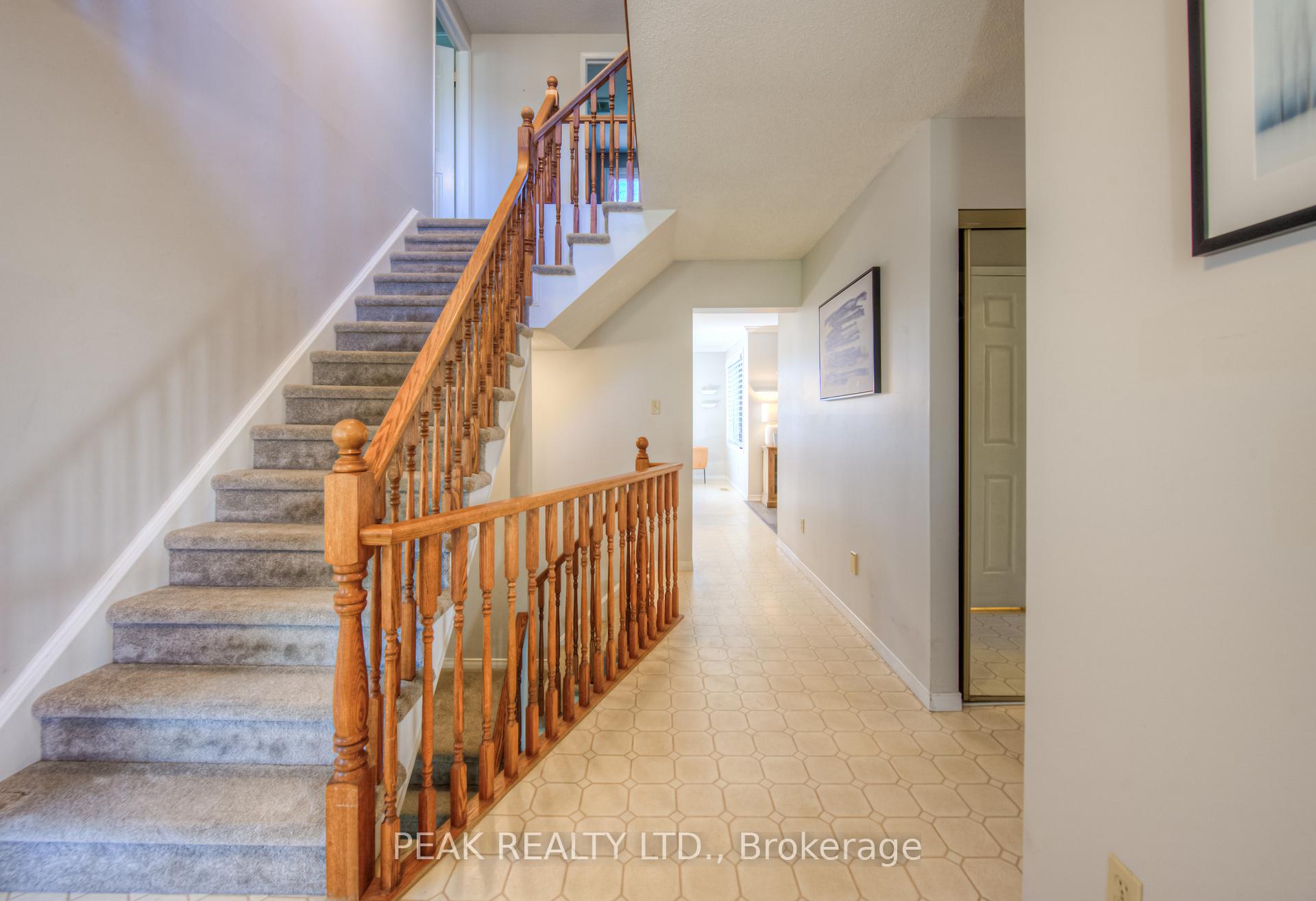 Photo 7 of 97 Rushbrook Drive, Kitchener — HOMEH