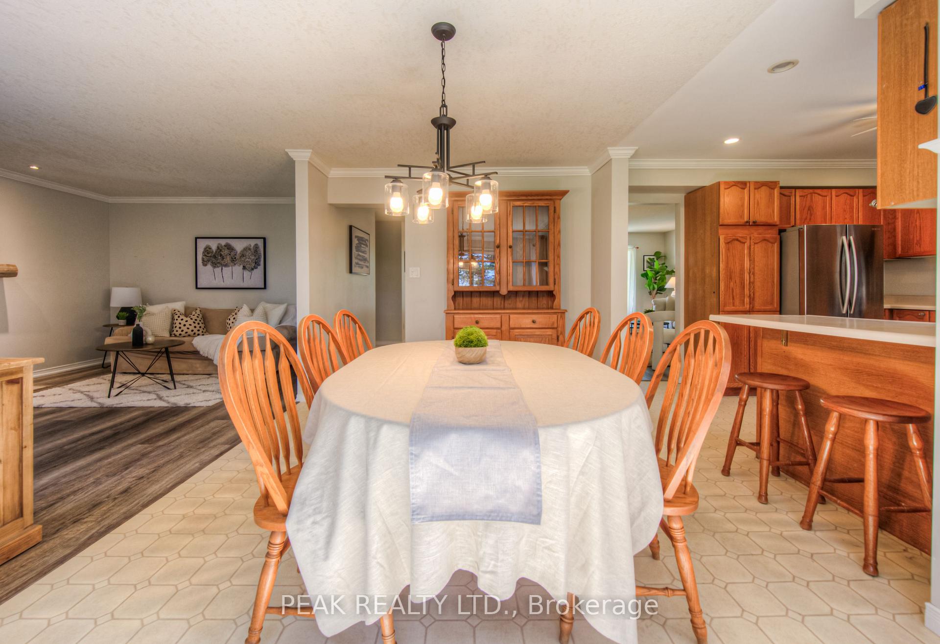 Photo 16 of 97 Rushbrook Drive, Kitchener — HOMEH