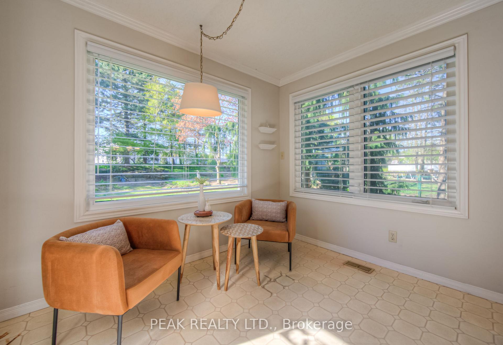 Photo 17 of 97 Rushbrook Drive, Kitchener — HOMEH
