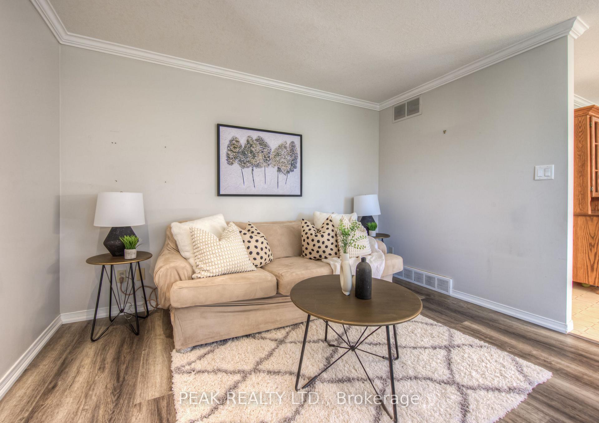 Photo 21 of 97 Rushbrook Drive, Kitchener — HOMEH
