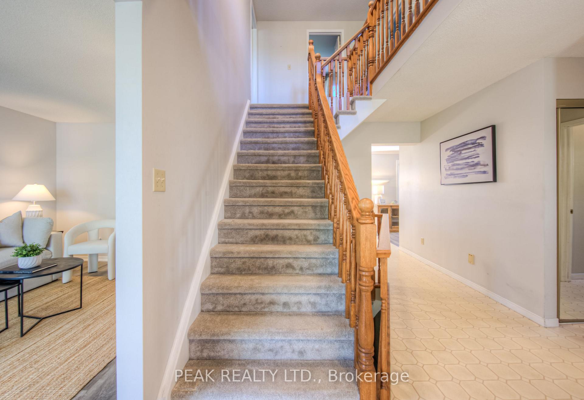 Photo 23 of 97 Rushbrook Drive, Kitchener — HOMEH