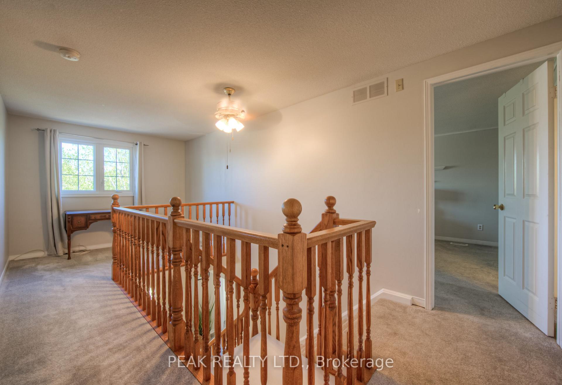 Photo 24 of 97 Rushbrook Drive, Kitchener — HOMEH