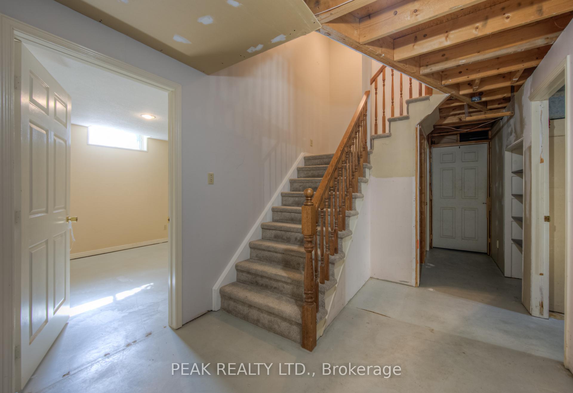 Photo 30 of 97 Rushbrook Drive, Kitchener — HOMEH