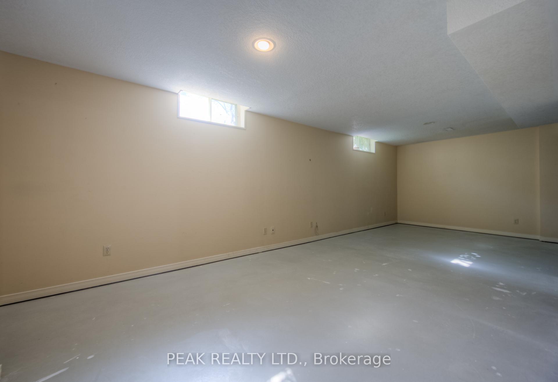 Photo 31 of 97 Rushbrook Drive, Kitchener — HOMEH