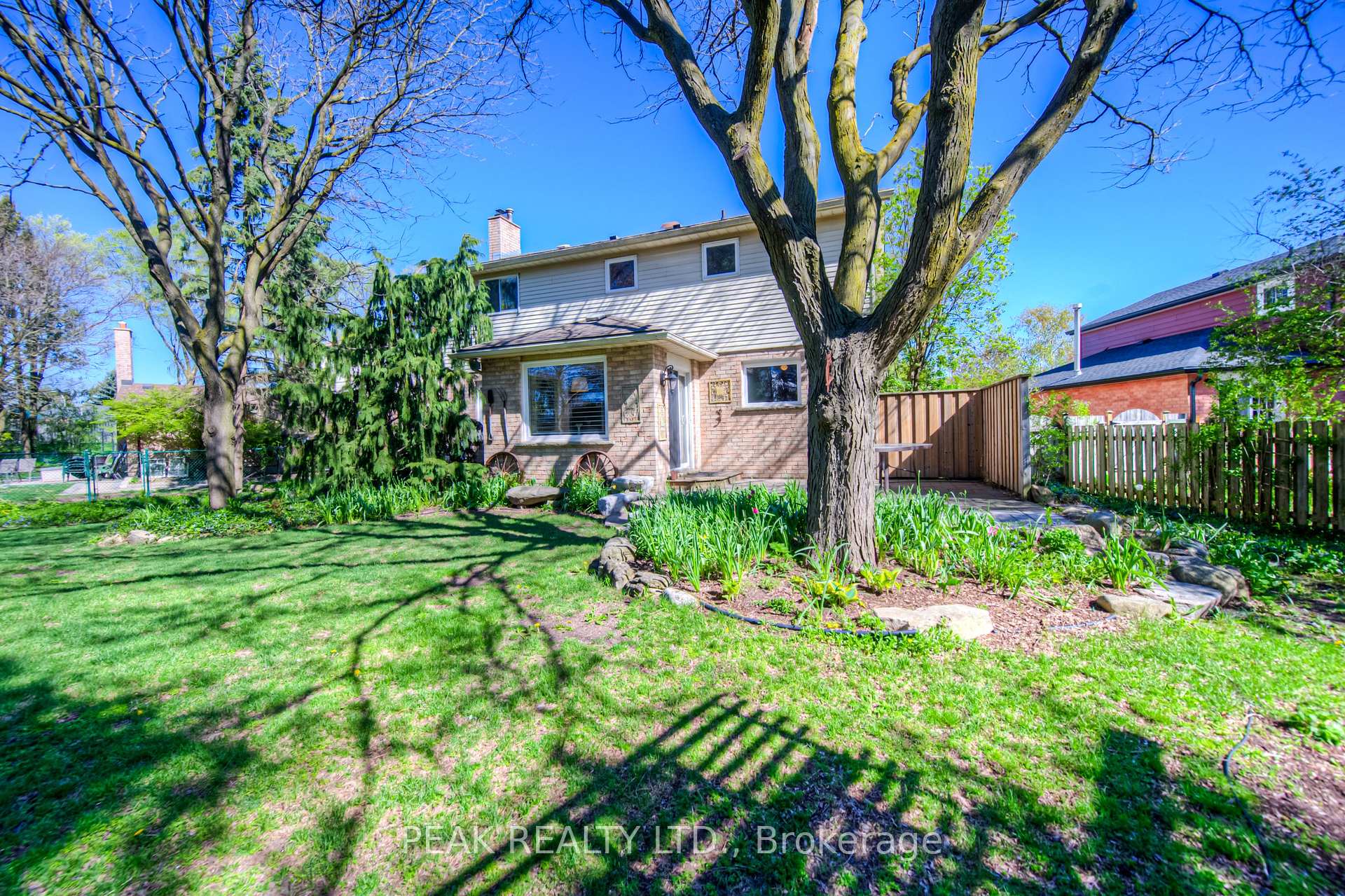 Photo 35 of 97 Rushbrook Drive, Kitchener — HOMEH