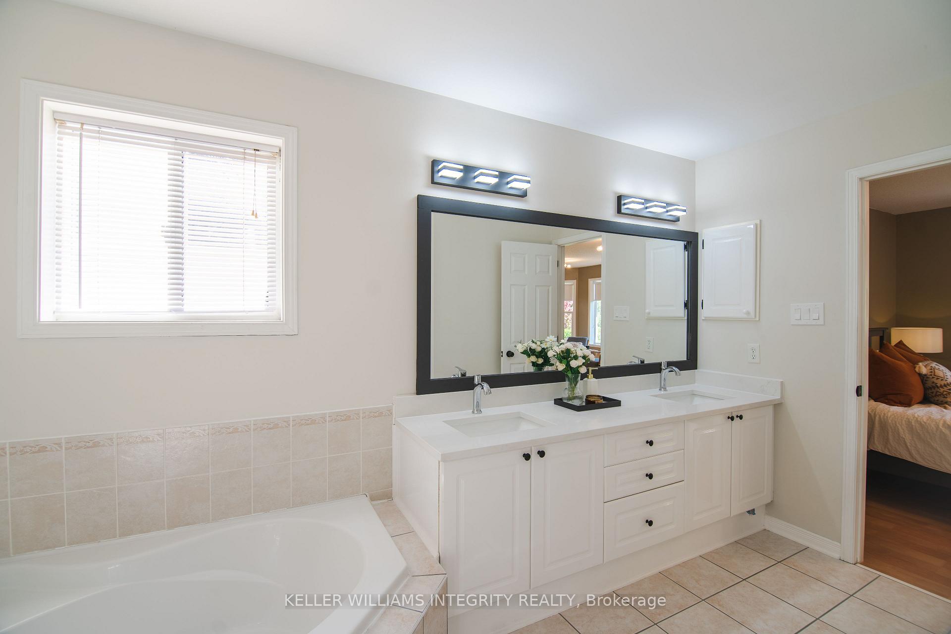 Photo 18 of 151 Insmill Crescent, Ottawa, Kanata - Kanata Lakes/Heritage Hills — HOMEH