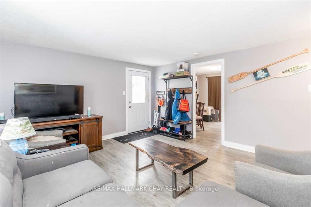 Photo 3 of 266 Galloway Boulevard, Midland — HOMEH