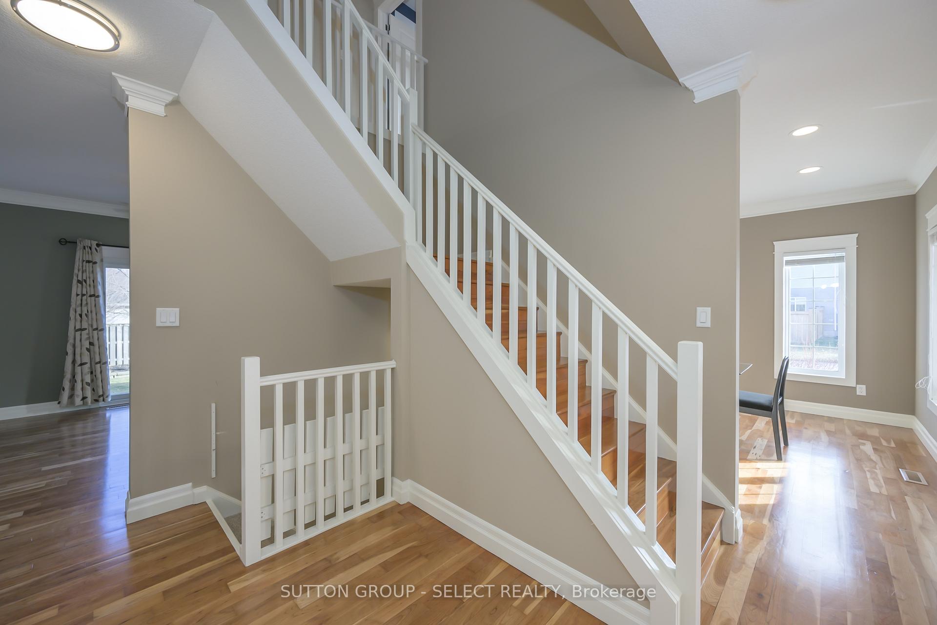Photo 14 of 6 Oakmont Gardens, Middlesex Centre, Ilderton — HOMEH
