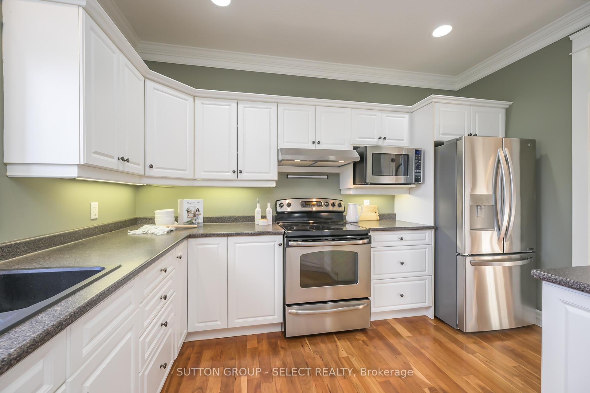 Photo 21 of 6 Oakmont Gardens, Middlesex Centre, Ilderton — HOMEH