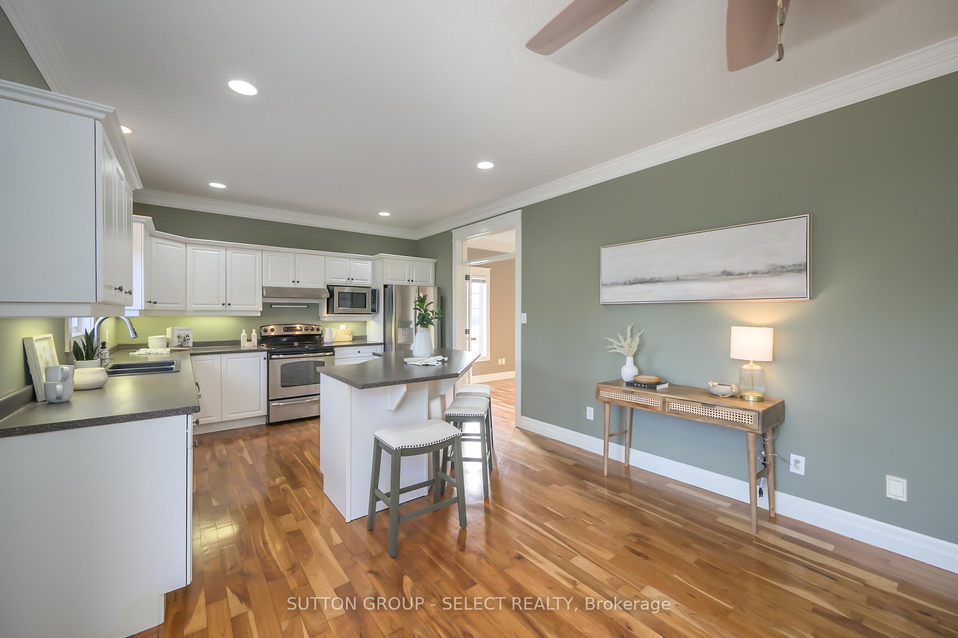 Photo 23 of 6 Oakmont Gardens, Middlesex Centre, Ilderton — HOMEH