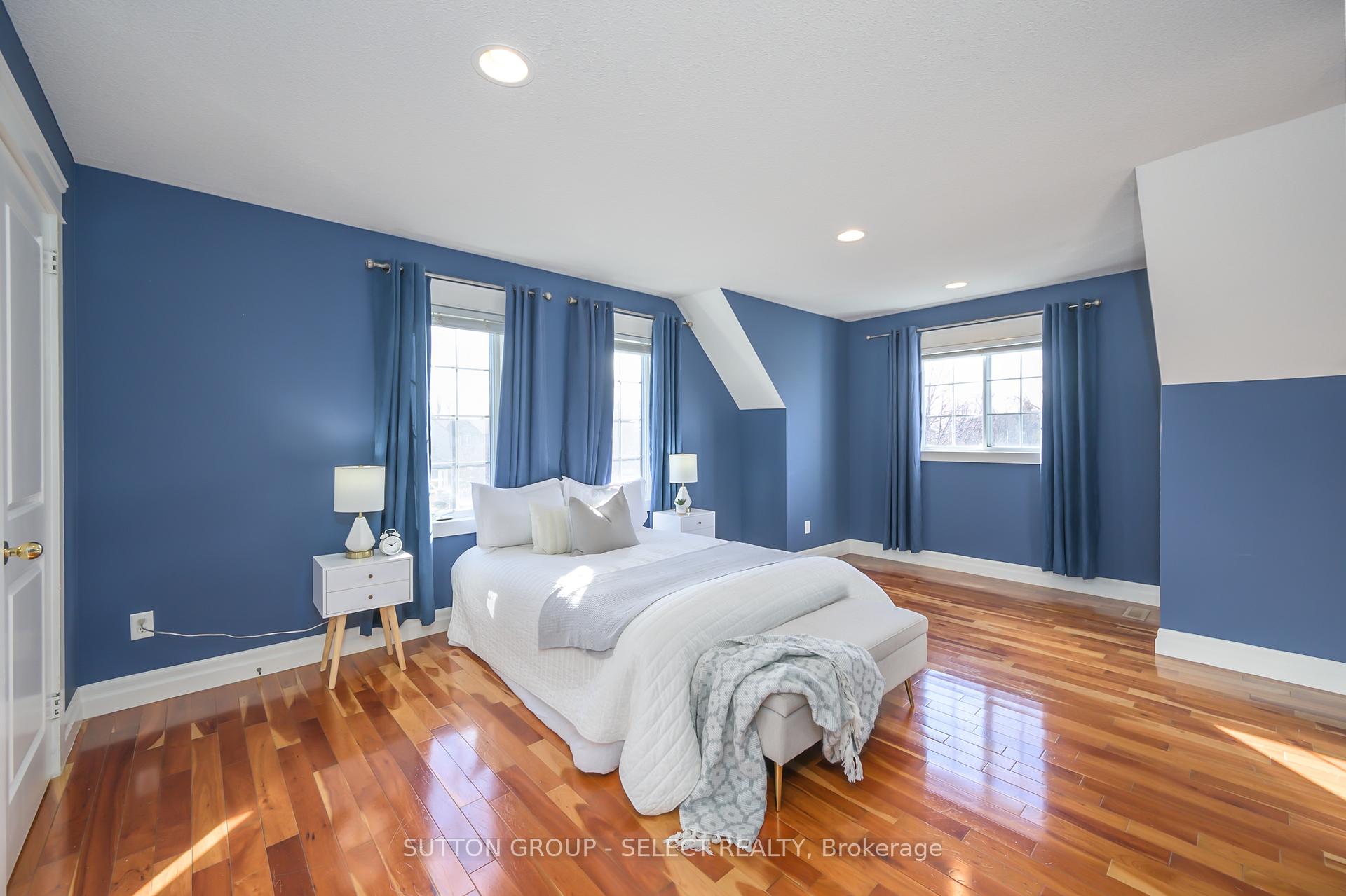 Photo 33 of 6 Oakmont Gardens, Middlesex Centre, Ilderton — HOMEH