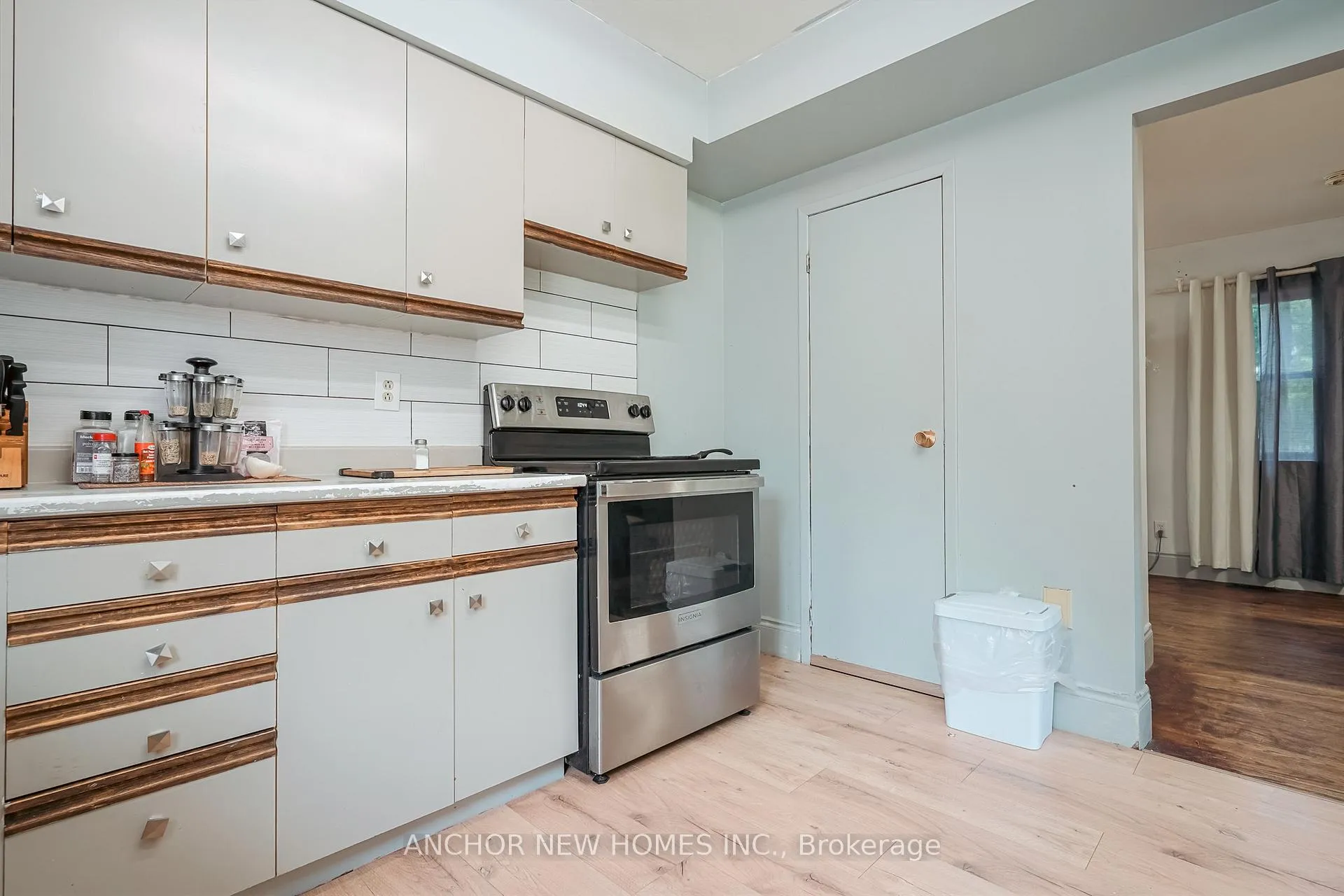 Photo 16 of 162 Clark Avenue, Markham, Thornhill — HOMEH