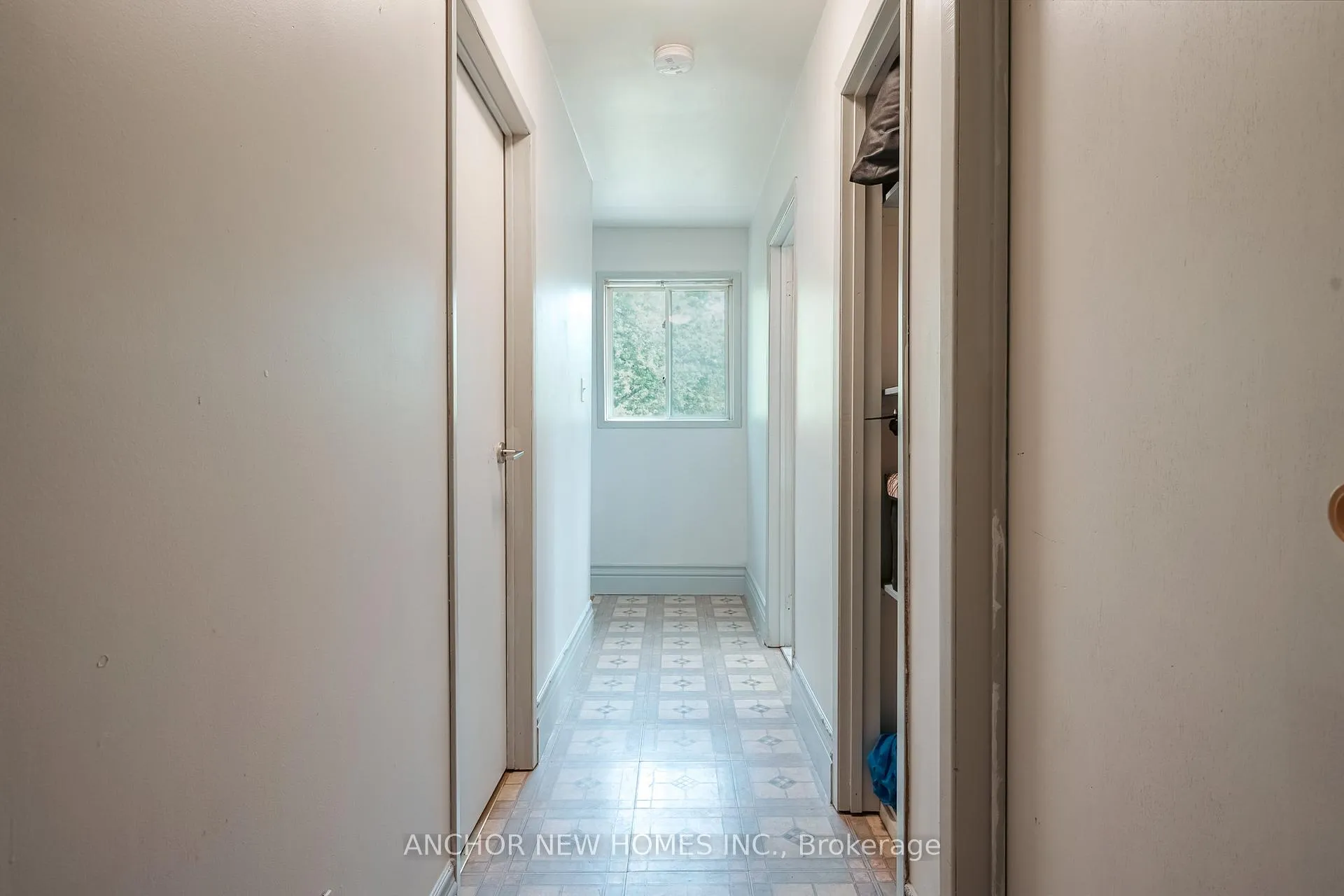 Photo 22 of 162 Clark Avenue, Markham, Thornhill — HOMEH