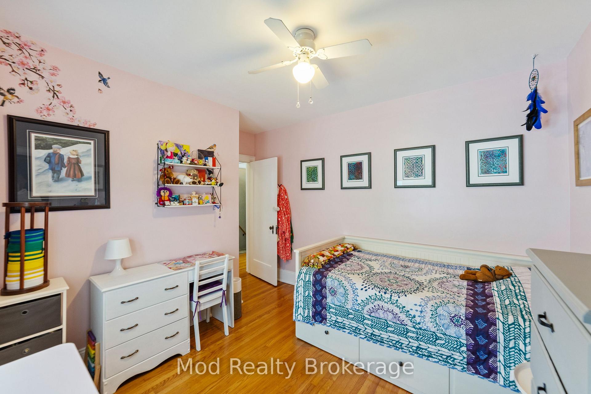 Photo 13 of 43 Weir Street S, Hamilton, Bartonville — HOMEH