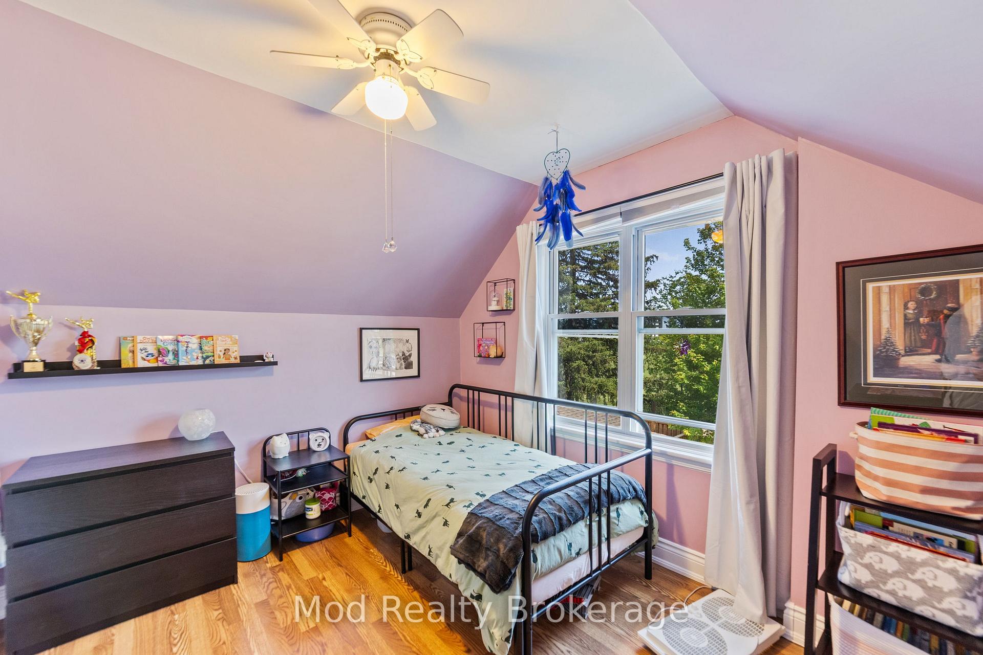Photo 24 of 43 Weir Street S, Hamilton, Bartonville — HOMEH