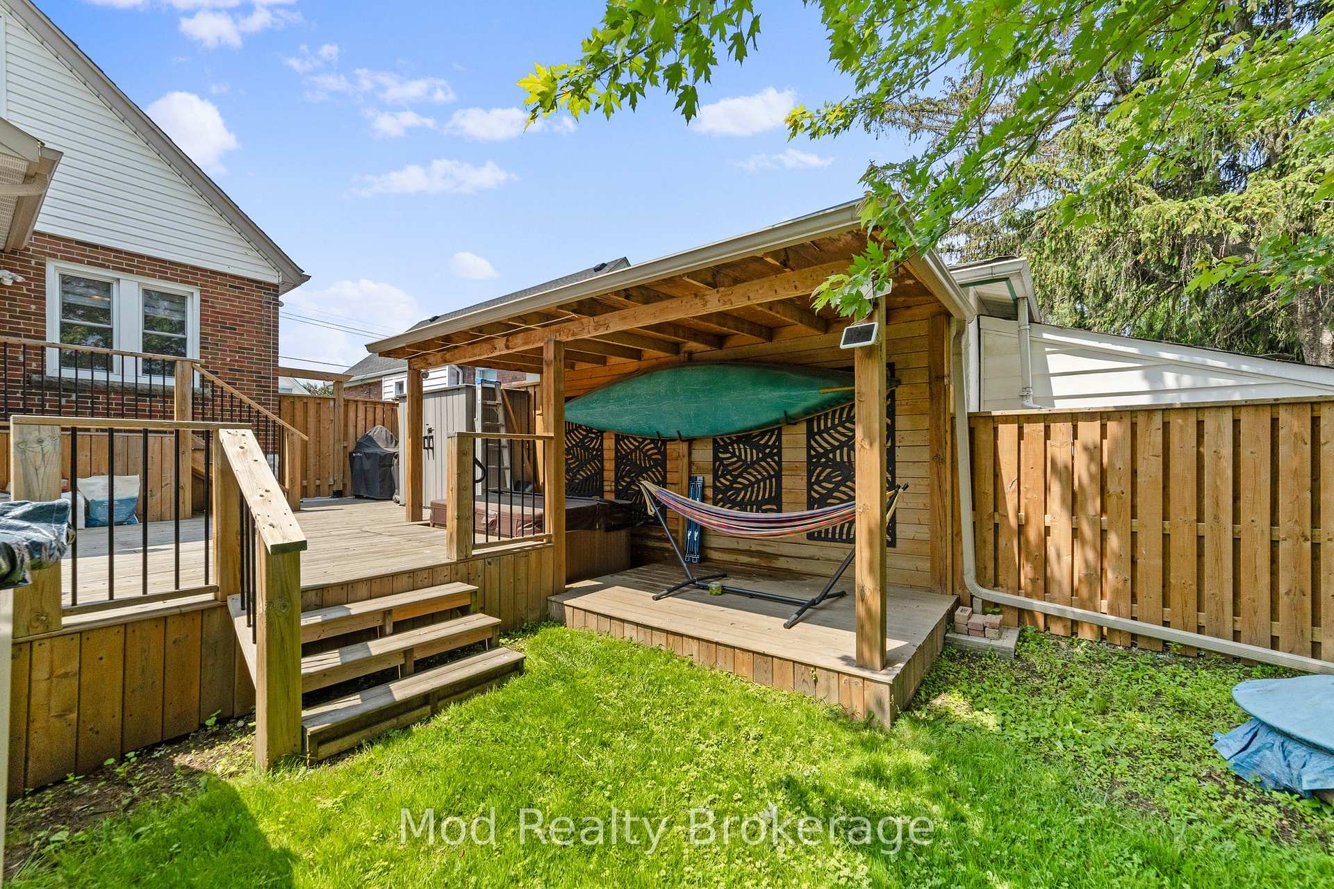 Photo 33 of 43 Weir Street S, Hamilton, Bartonville — HOMEH