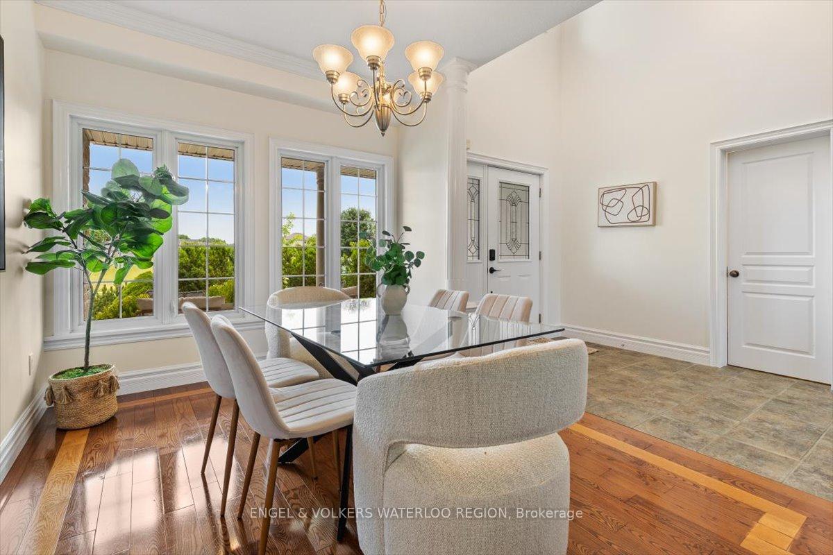 Photo 7 of 413 Falconridge Drive, Kitchener — HOMEH