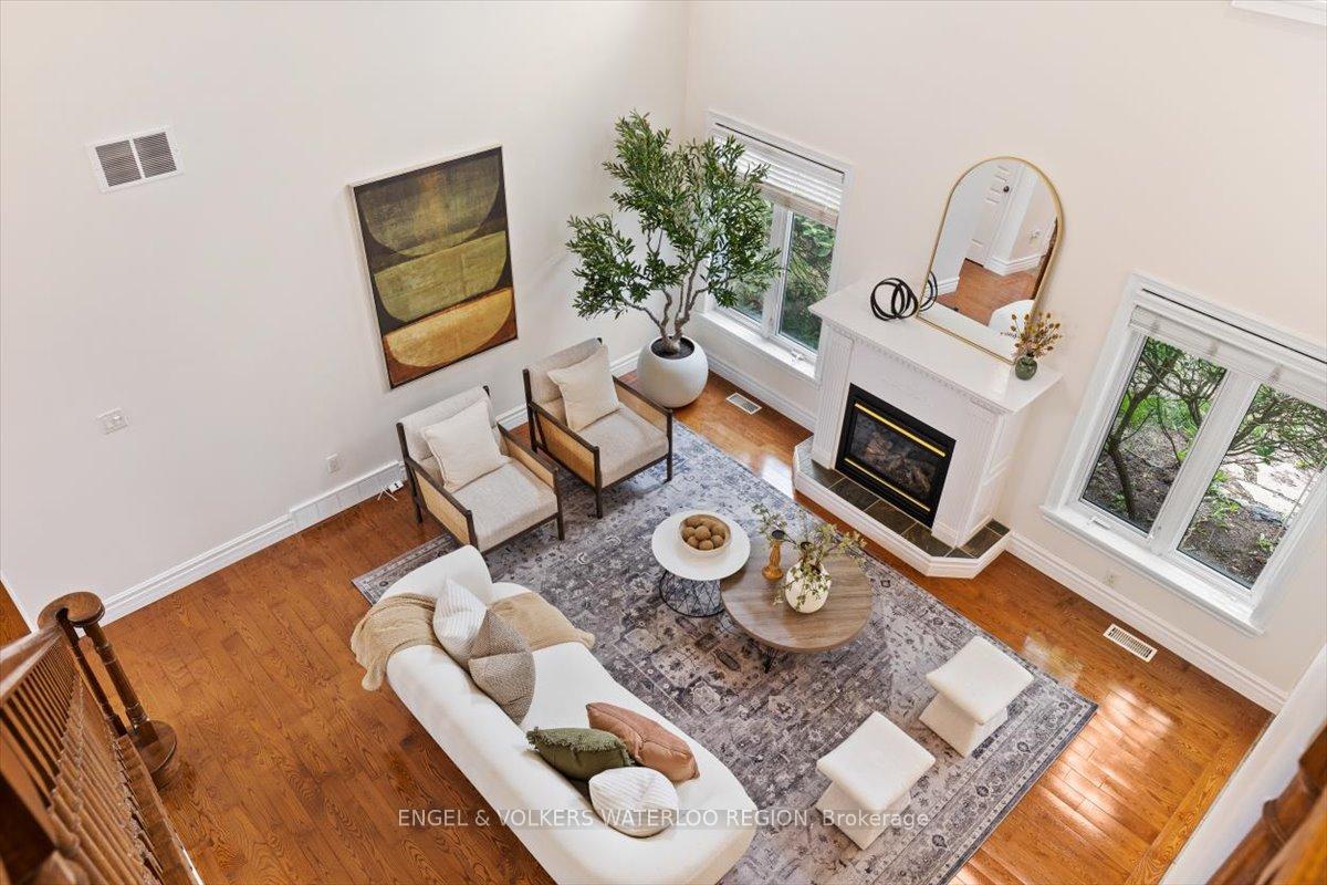 Photo 11 of 413 Falconridge Drive, Kitchener — HOMEH