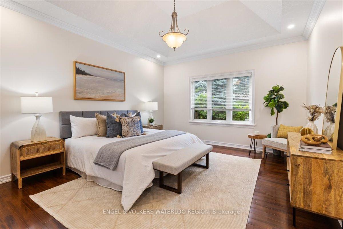 Photo 17 of 413 Falconridge Drive, Kitchener — HOMEH