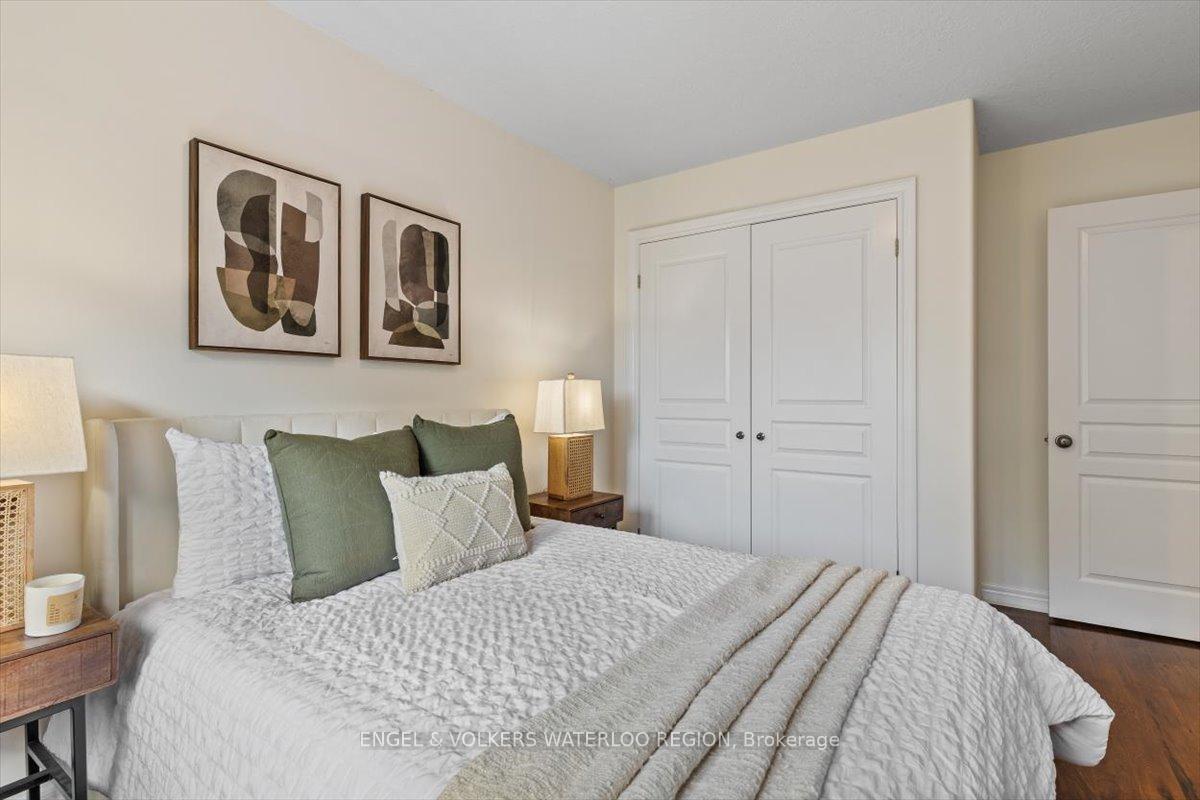 Photo 22 of 413 Falconridge Drive, Kitchener — HOMEH