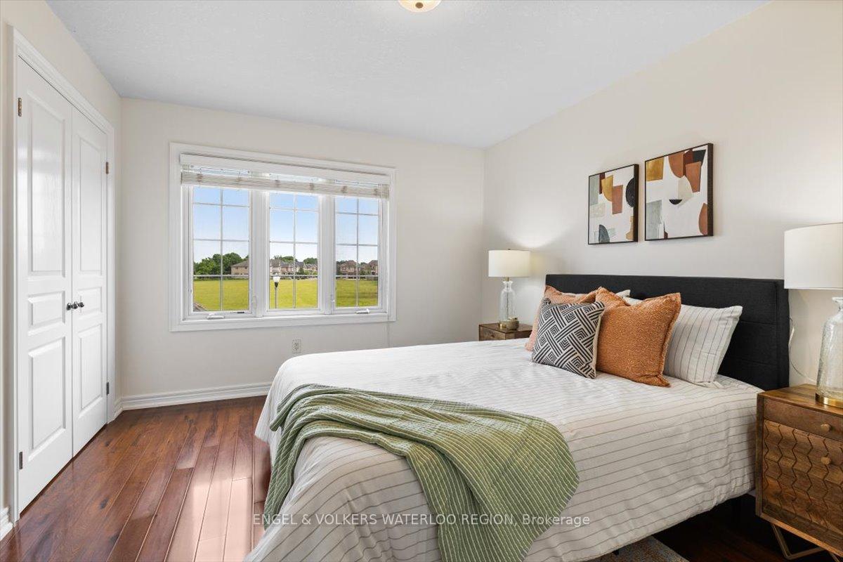 Photo 23 of 413 Falconridge Drive, Kitchener — HOMEH
