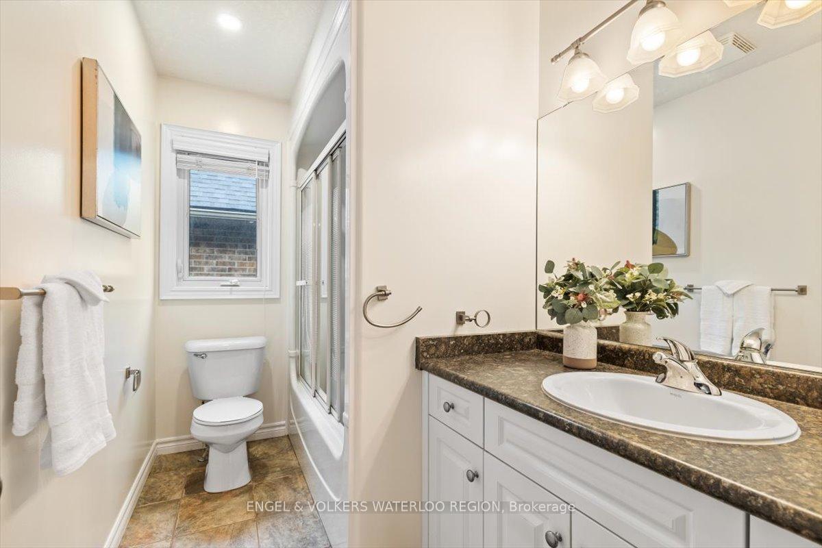 Photo 28 of 413 Falconridge Drive, Kitchener — HOMEH